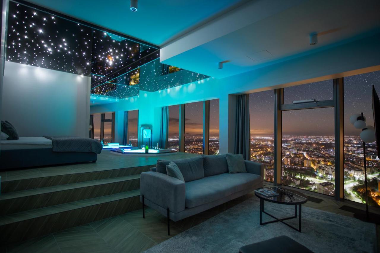 In The Sky - W Sky Tower Apartment